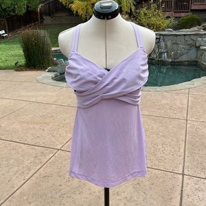 LuLulemon tank top with built in bra